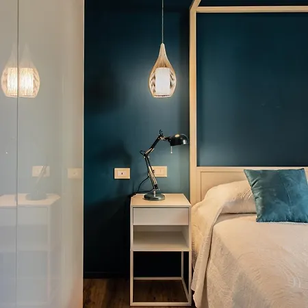 Chez Lulu. Bellissimo Intero Apartment
